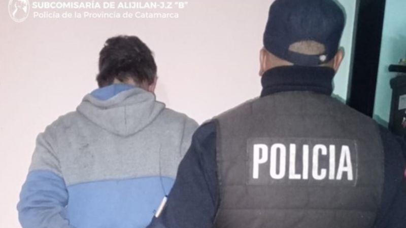 Mala elección: invitó a pelear a los policías