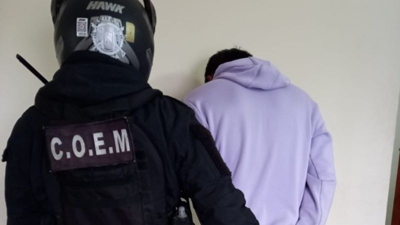 Joven de 19 años detenido por violencia de género