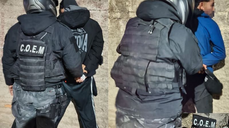 Detienen a dos hombres y secuestran arma de fuego y moto