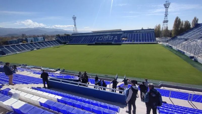 Godoy Cruz con Sarmiento, reinaugurando el “Gambarte”