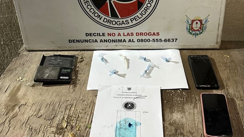 Detienen a un hombre, secuestran Cocaína y Marihuana durante un allanamiento en la Capital