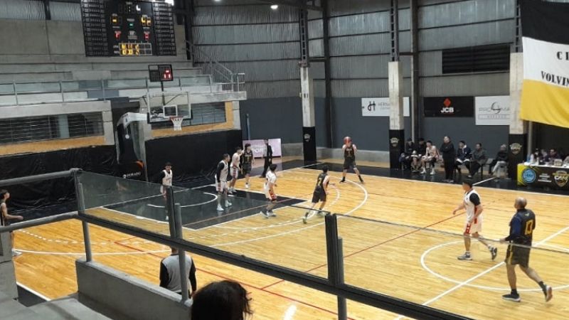 Red Star lidera el Anua 2025 del Básquet