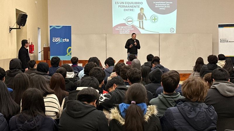 Más de cien estudiantes se capacitaron sobre “Mi Capital Conecta”