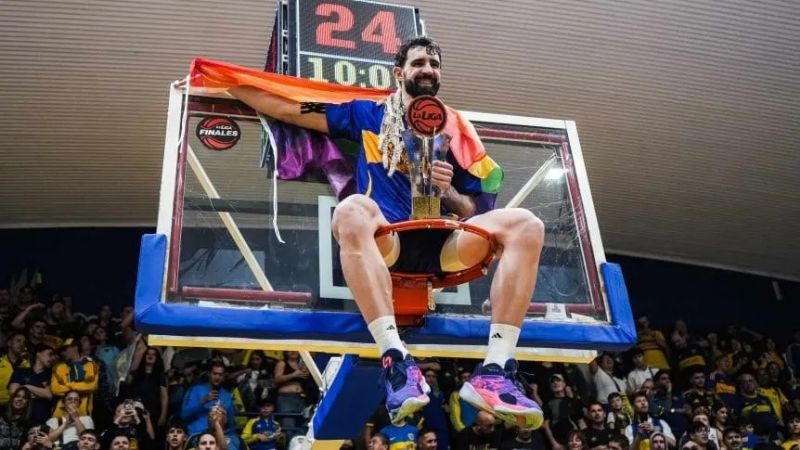 Mensaje de inclusión en el festejo “xeneize”, en básquet