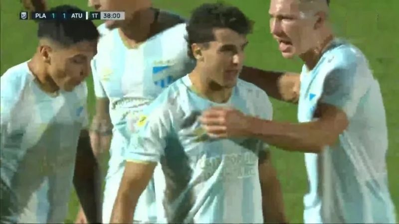 Franco Nicola y una historia familiar pesada