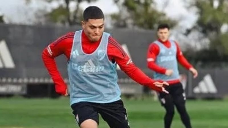 River espera a San Lorenzo, … ¿con Juanfer?