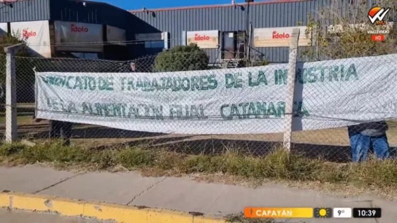 Casi 90 trabajadores de la fábrica CAMINO de paro por demora en el pago