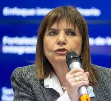 Bullrich pidió que Adorni presente “de inmediato” su declaración jurada