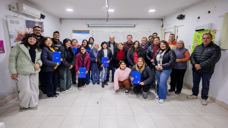 Saadi entregó créditos a emprendedores que participan de la Fiesta del Poncho