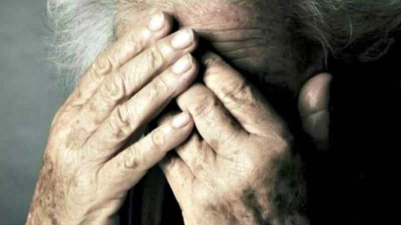 Agredió a su madre de 73 años y fue aprehendido