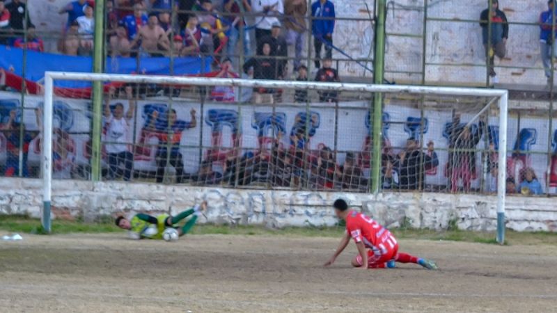 Tesorieri y Policial, los otros semifinalistas