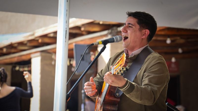 El público colmó la Casa de la  Puna en el Patio Criollo por el 9 de Julio