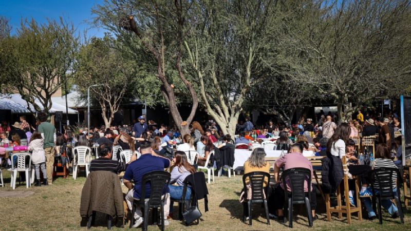 El público colmó la Casa de la  Puna en el Patio Criollo por el 9 de Julio