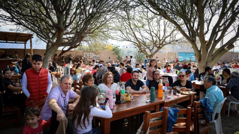 El público colmó la Casa de la  Puna en el Patio Criollo por el 9 de Julio