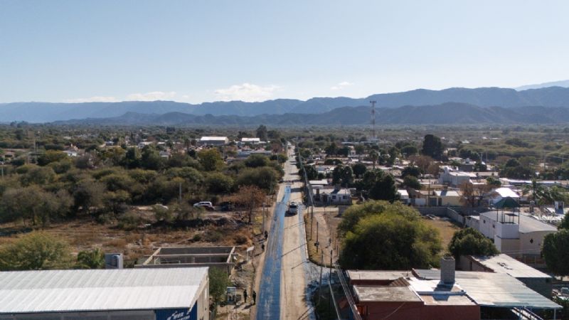 Obras de pavimentación en múltiples barrios de Valle Viejo