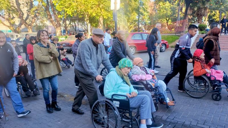 Emotiva peregrinación jubilar de los adultos mayores