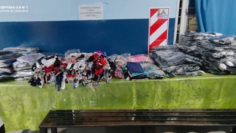 Incautan paquetes con ropa interior de dudosa procedencia