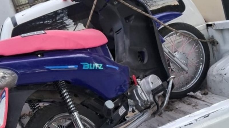 Incautan una moto cuyo conductor embistió a una mujer y luego escapó
