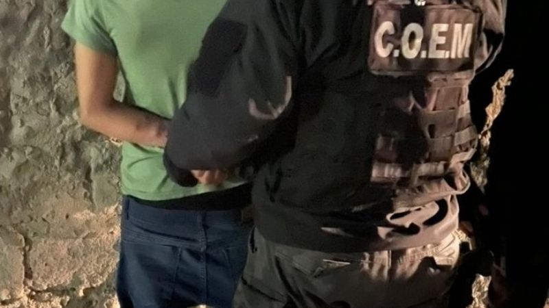 En diversos procedimientos, detienen a personas y recuperan elementos