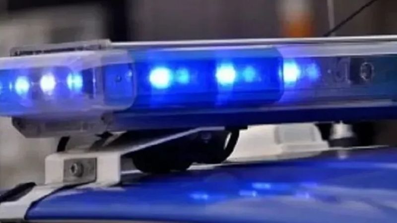 Investigan un atentado contra dos vehículos en la Capital