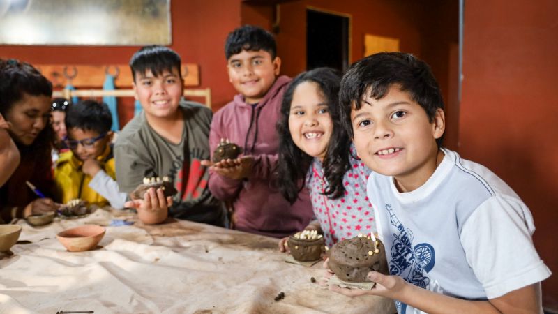 Los niños festejaron creando, cantando y jugando en los atractivos turísticos de la ciudad