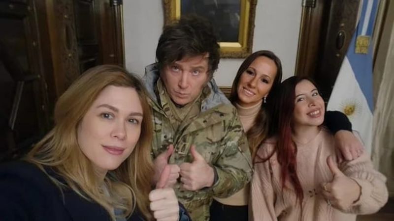 Milei almorzó con los granaderos de Casa Rosada por el 17 de agosto