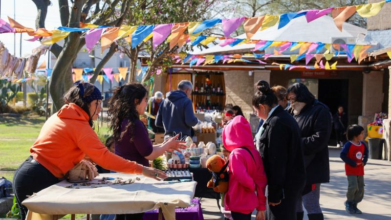 El fin de semana largo dejó un impacto económico de casi 500 millones de pesos en la Capital