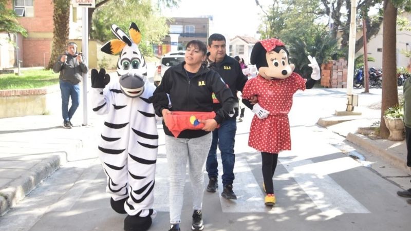 Policías visitaron el "Hospital de Niños Eva Perón"