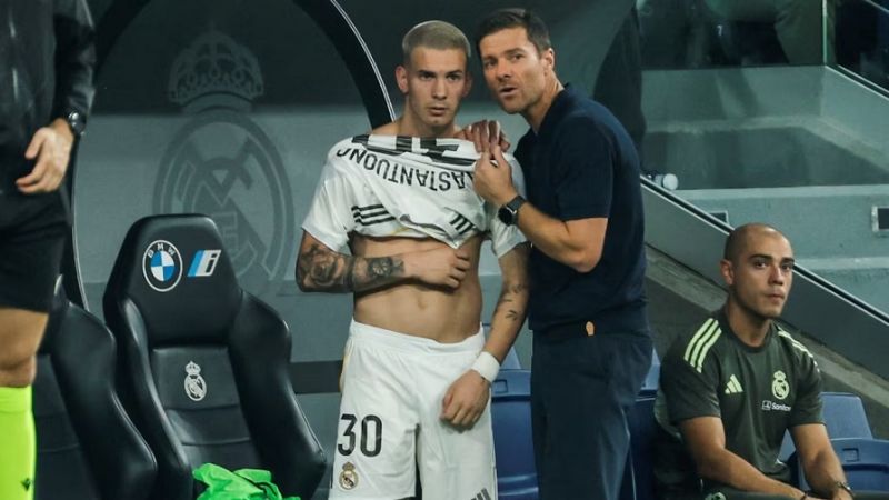 Real Madrid ganó 1-0 en el debut de Mastantuono