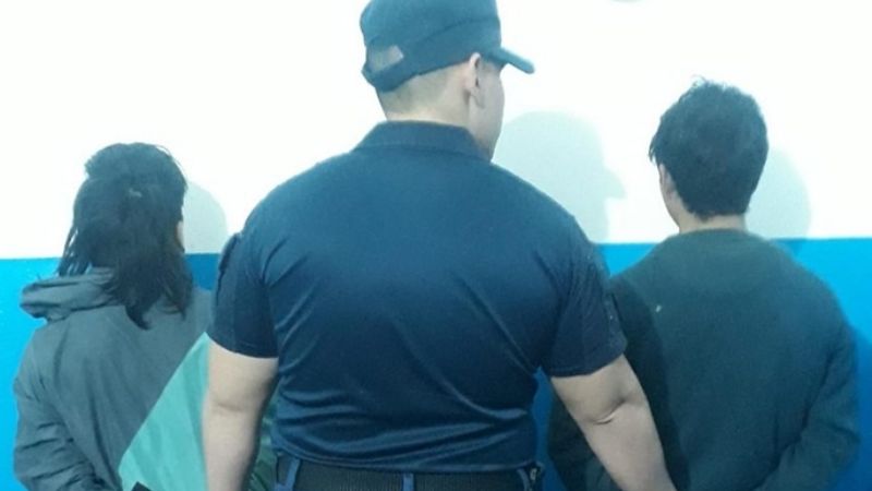 Sorprendió a los delincuentes dentro de su casa