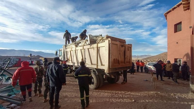 Con un COE fijo, el Gobierno refuerza asistencia a familias afectadas de Laguna Blanca