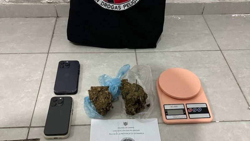 En un allanamiento secuestran marihuana y detienen a un joven de 22 años