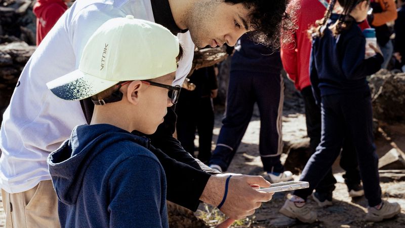 Los Anfitriones del Futuro visitan los atractivos turísticos de la ciudad