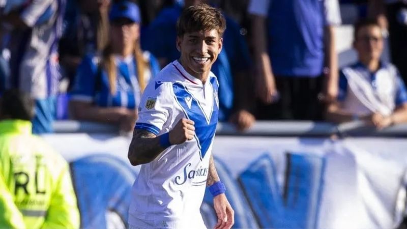 Vélez ganó y lidera; Riestra también se prende