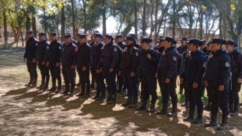 Policías recibieron armamento