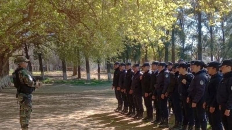 Policías recibieron armamento