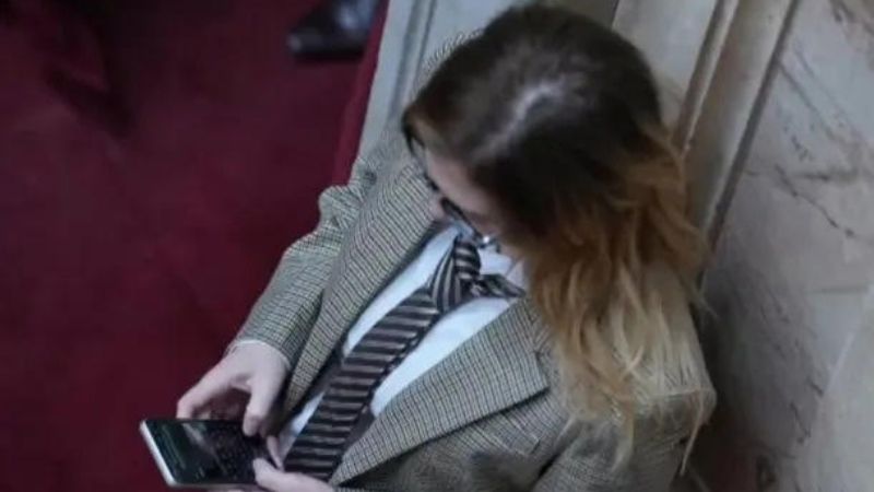 El chat de Lemoine y Menem que apunta a Santi Caputo