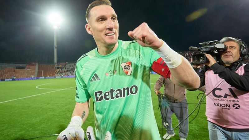 Otra vez Armani, le da la victoria a River