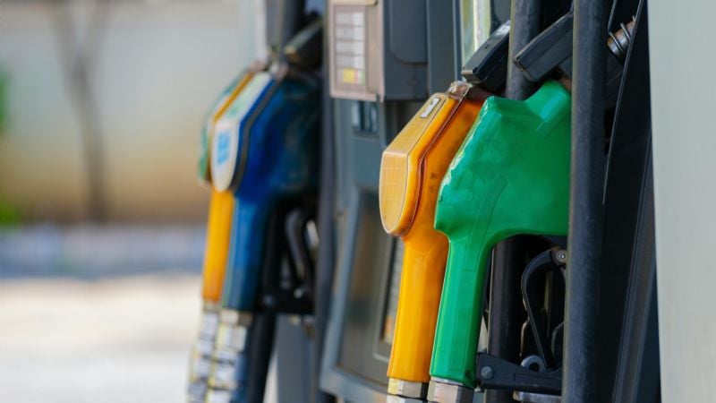 Se actualizará el Impuesto a los Combustibles y el litro de nafta podría superar los $2000