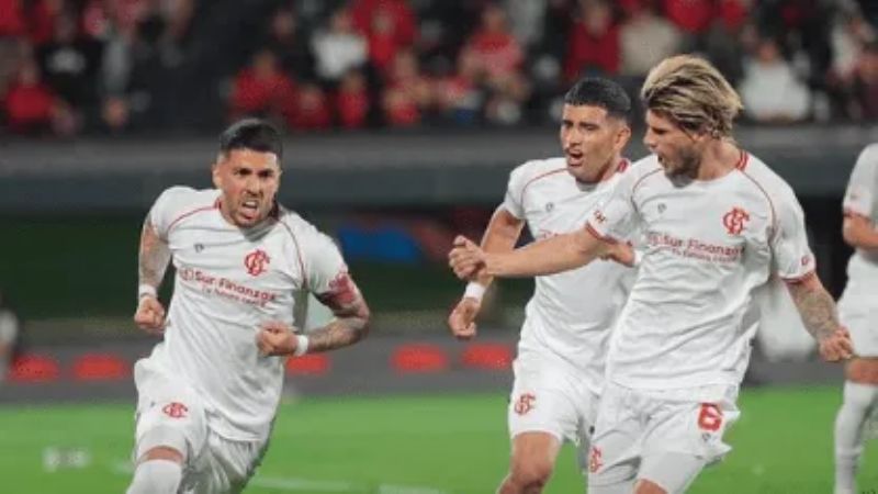 Barracas gana y lidera; Banfield también se prende