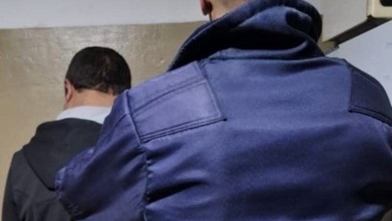 Persecución de película, en contra mano y a toda velocidad