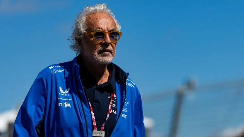 Briatore, más autocrítico; pero sigue “pegando”