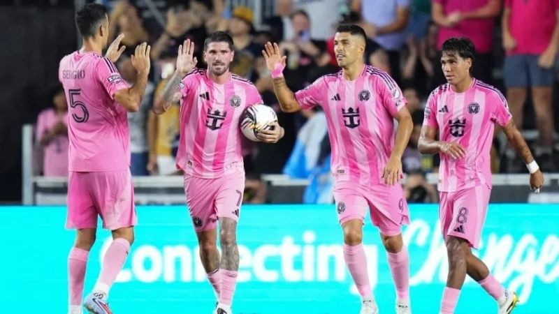 Con gol propio, De Paul hizo sonreir a Messi