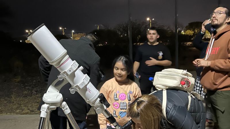 Astroturismo: la oportunidad para observar la Luna Llena del Esturión