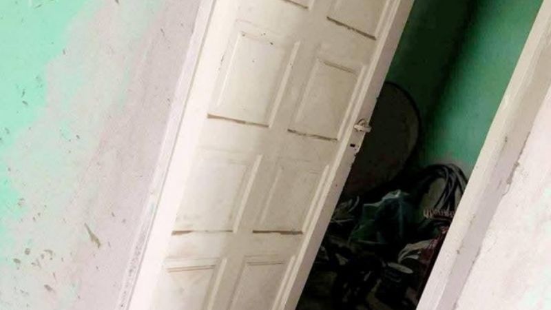 Robaron y destrozaron un SUM en Los Altos