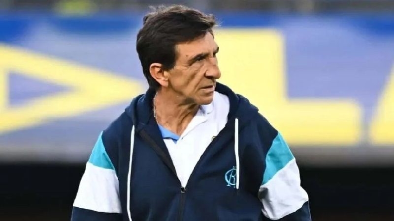 Costas, contra el arbitraje: "Pasó lo de siempre"