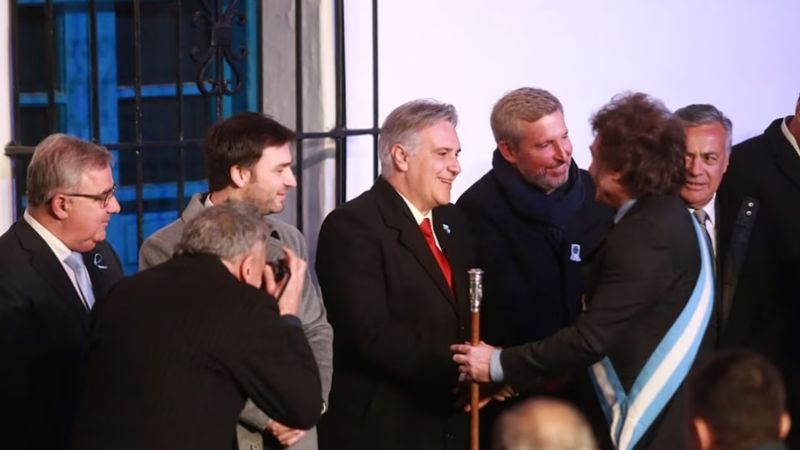 Milei busca un Ministerio del Interior “poderoso” para acercarse a los gobernadores