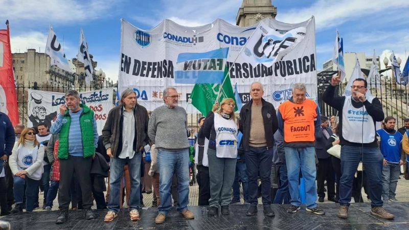 Convocan a un paro y una marcha por el veto a la ley de financiamiento universitario