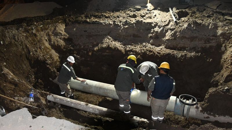 Finalizó reparación de un caño roto