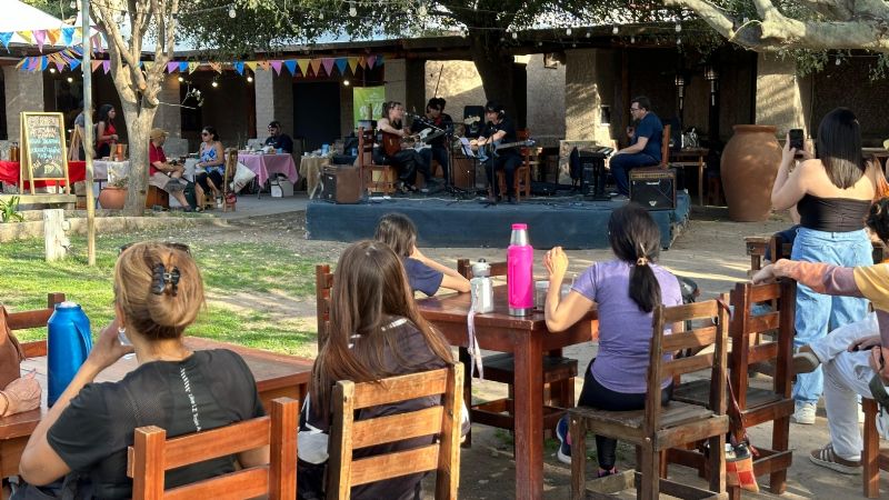 Jóvenes artistas ofrecieron su canto en Casa de la Puna